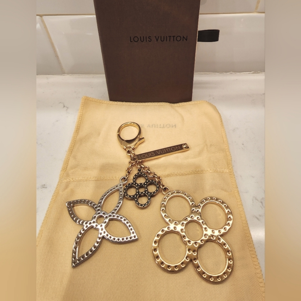 Authentic Louis Vuitton Bijoux Sac Tapage Bag Charm 199468 Mint Condition
